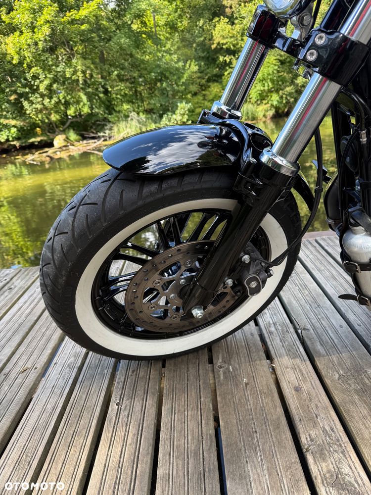 Harley-Davidson Sportster Forty-Eight - 13