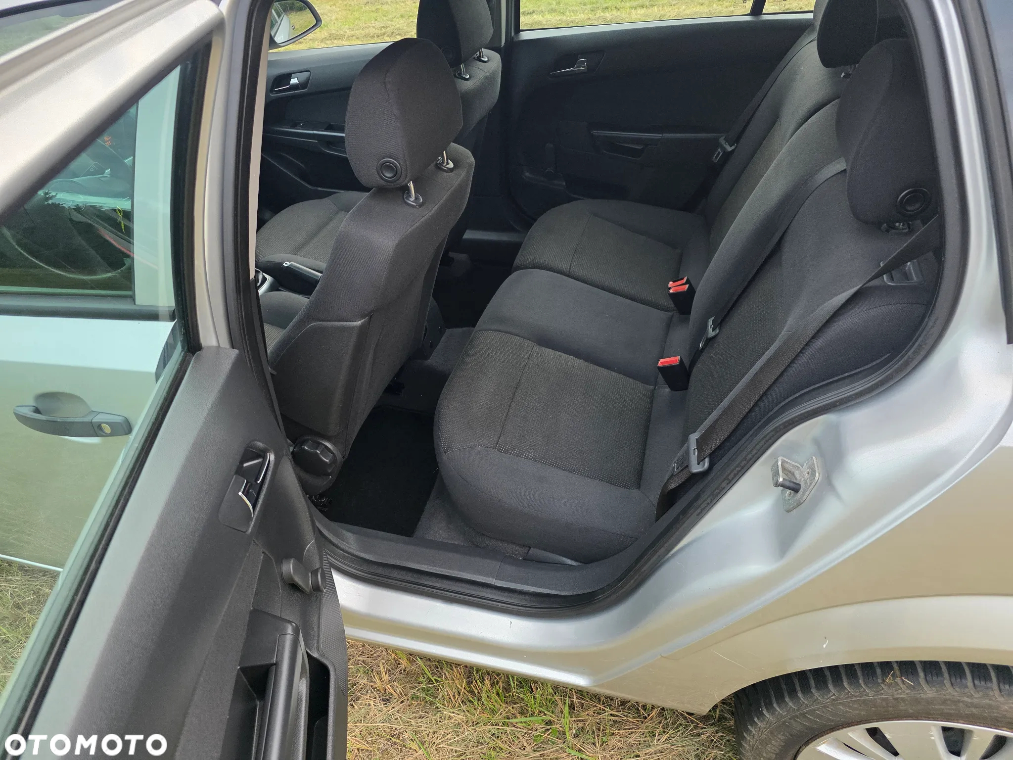 Opel Astra 1.9 CDTI DPF Innovation - 13