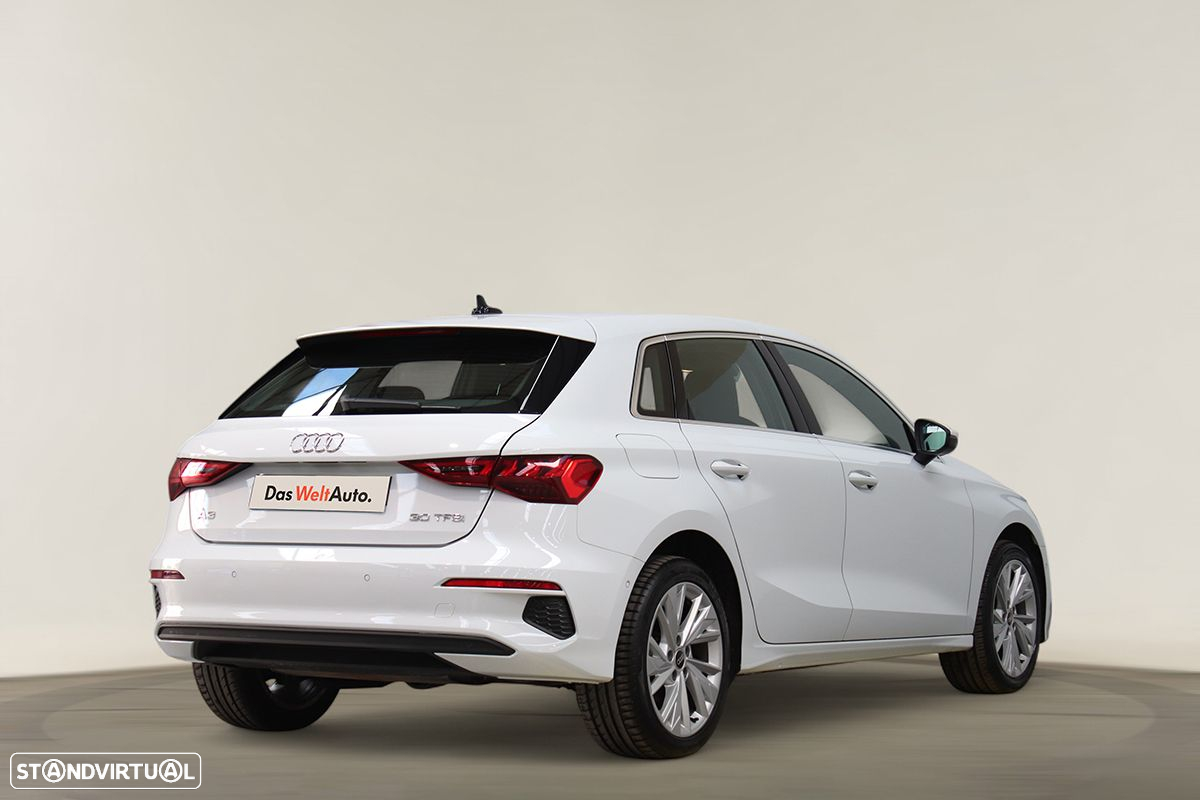 Audi A3 Sportback 30 TFSI Advanced S tronic - 4