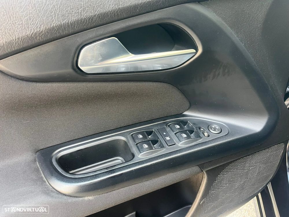 Fiat Tipo Station Wagon 1.3 M-Jet Lounge - 19