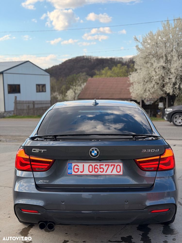BMW Seria 3 330d Aut. M Sport - 6