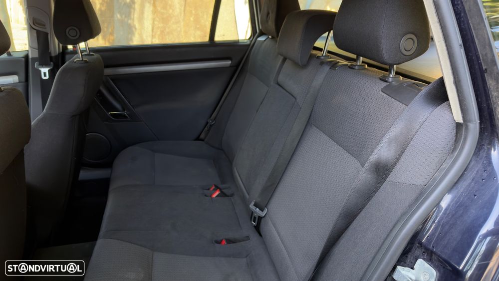 Opel Vectra Caravan 1.9 CDTi Elegance FP - 14