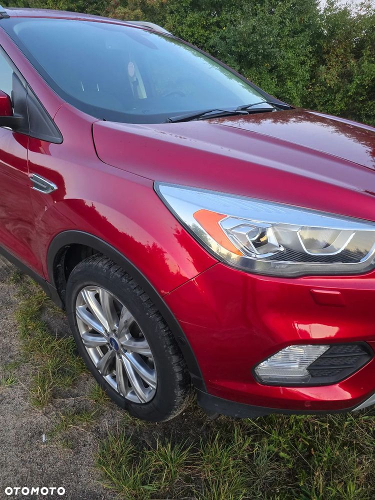 Ford Escape 2.0 EcoBoost AWD Titanium - 3