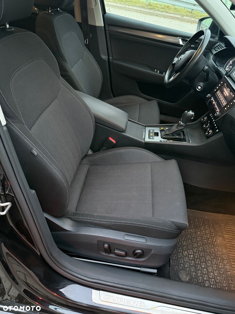 Skoda Superb 2.0 TDI SCR Ambition DSG - 5