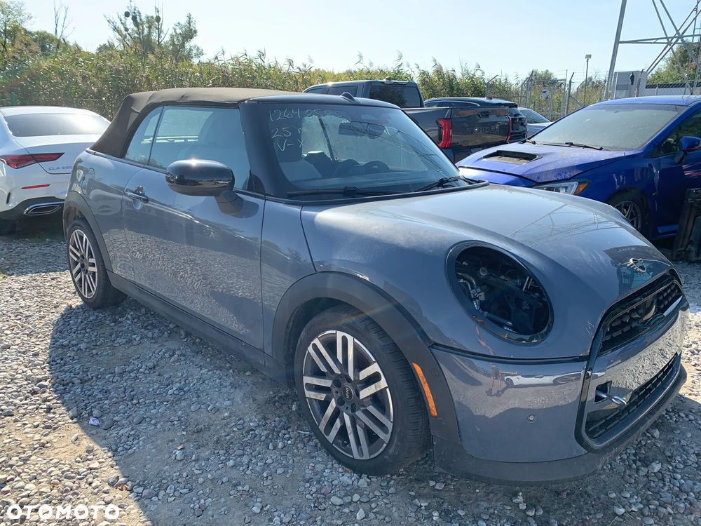 MINI Cooper C Favoured Trim - 16