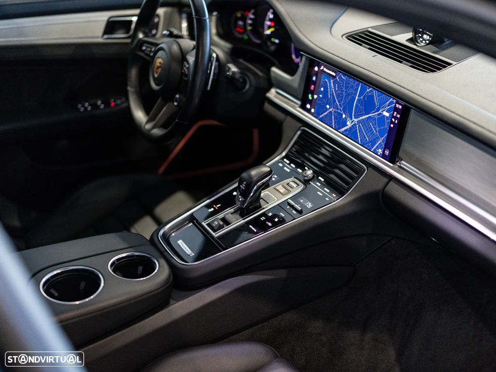 Porsche Panamera Sport Turismo 4 E-Hybrid Platinum Edition - 52