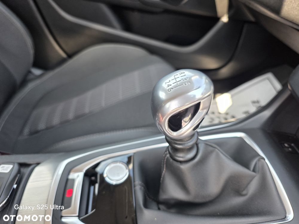 Peugeot 308 BlueHDi 130 Stop & Start Allure Pack - 29