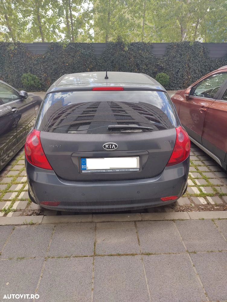 Dezmembrez KIA Ceed gri inchis 1,6 CRDI 16V 2008 66KW D4FB - 2