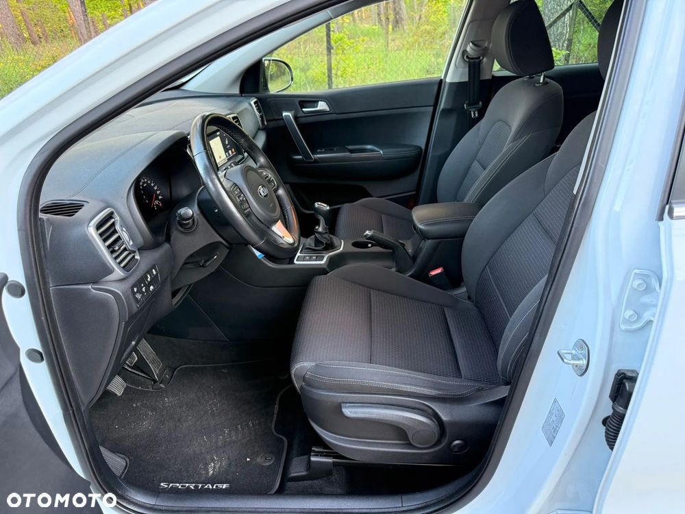 Kia Sportage 1.6 GDI Business Line 2WD - 19