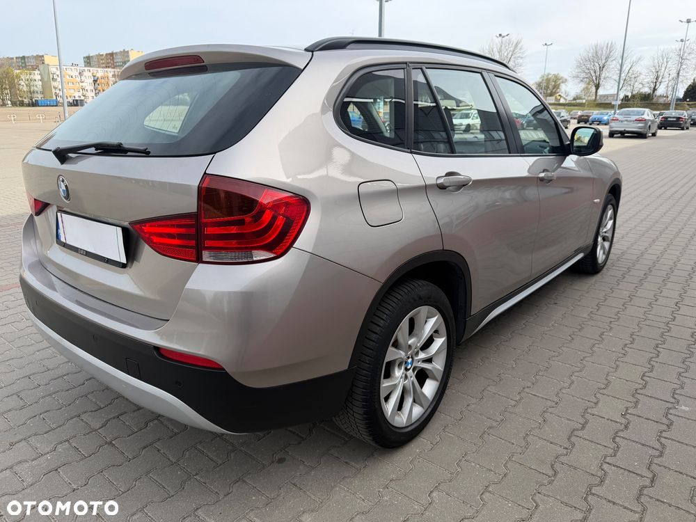BMW X1 sDrive18i - 14