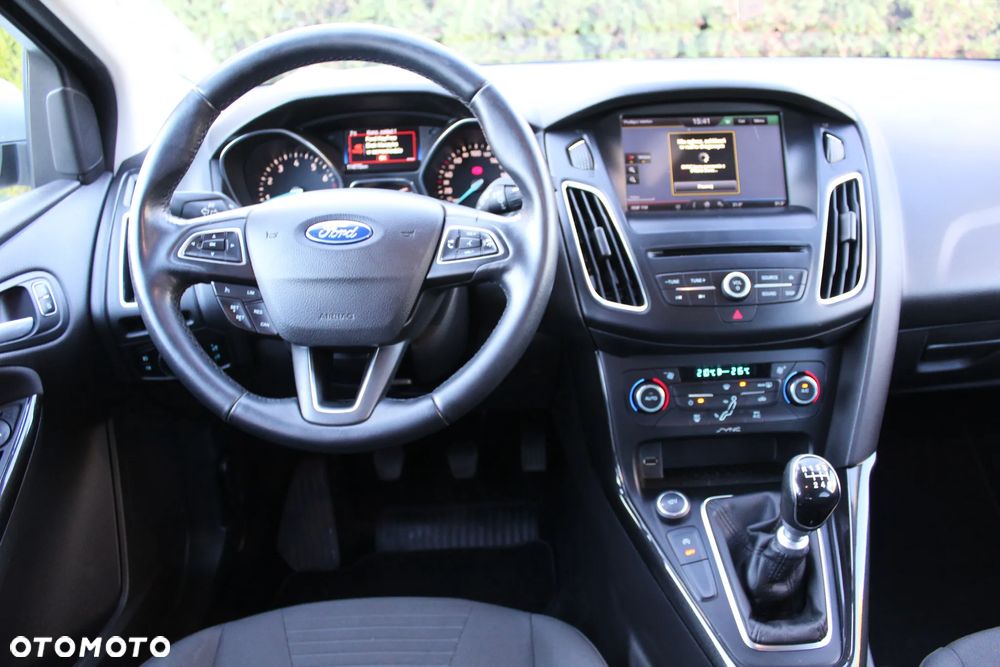 Ford Focus 1.0 EcoBoost Titanium - 20