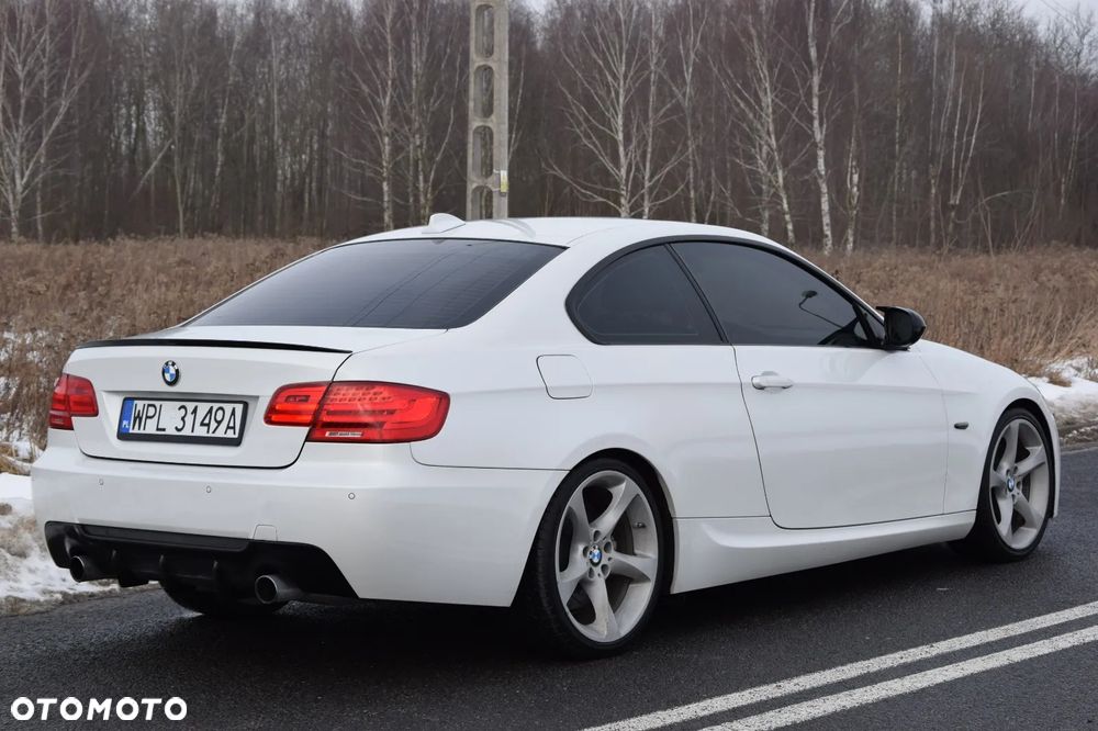 BMW Seria 3 335i M Sport Edition - 6