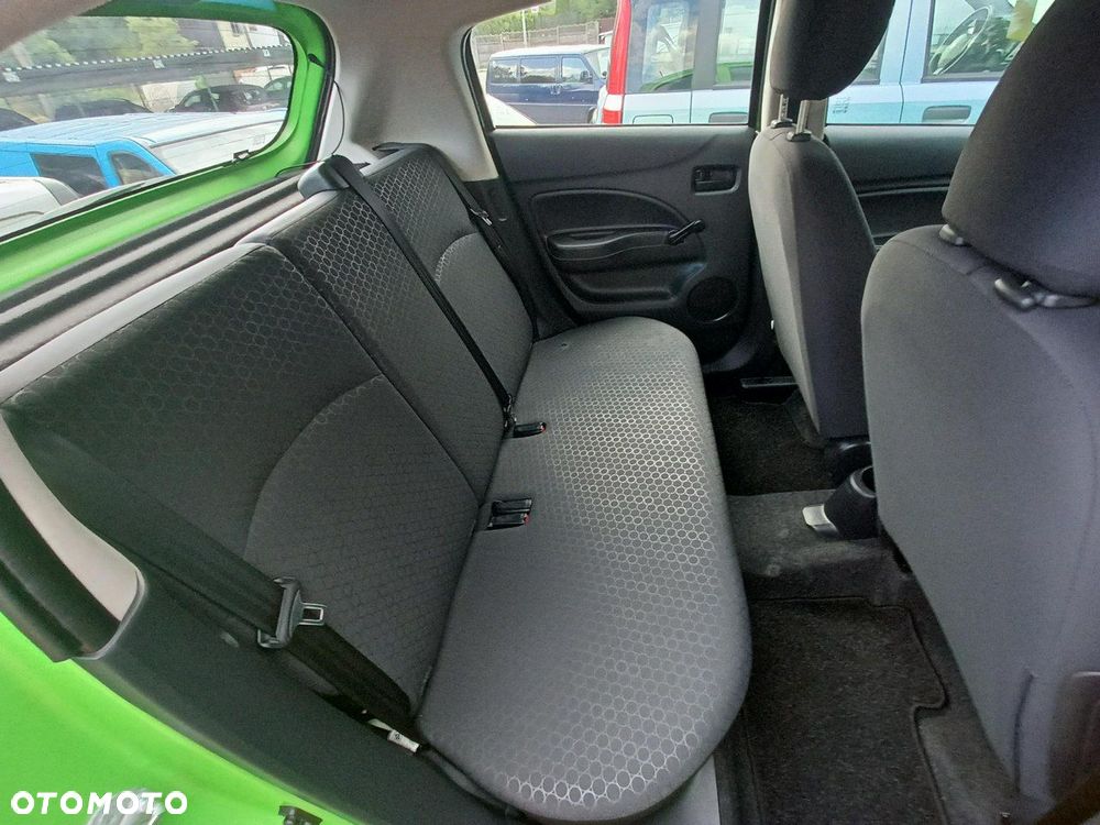 Mitsubishi Space Star - 4