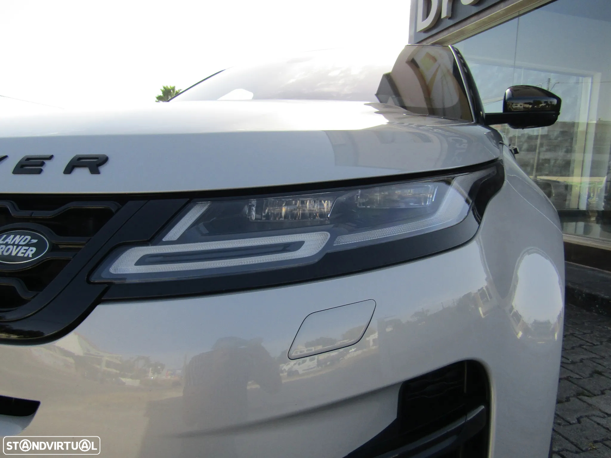 Land Rover Range Rover Evoque 2.0 D200 AWD R-Dynamic Auto - 3