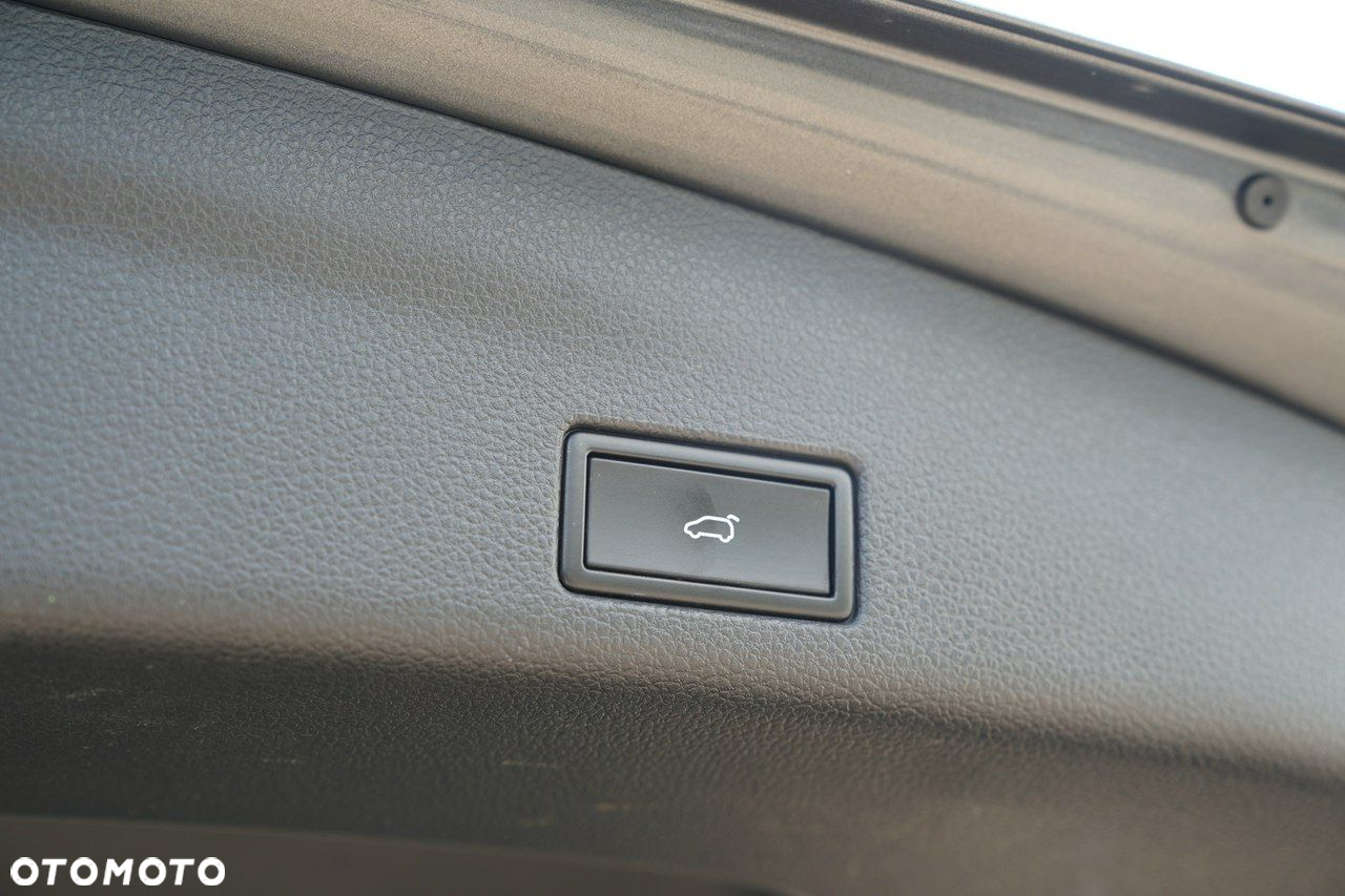 Volkswagen Sharan - 17