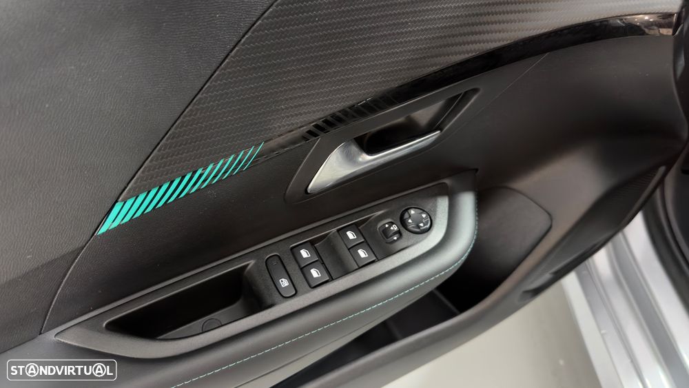 Peugeot 208 PureTech 100 Allure - 16