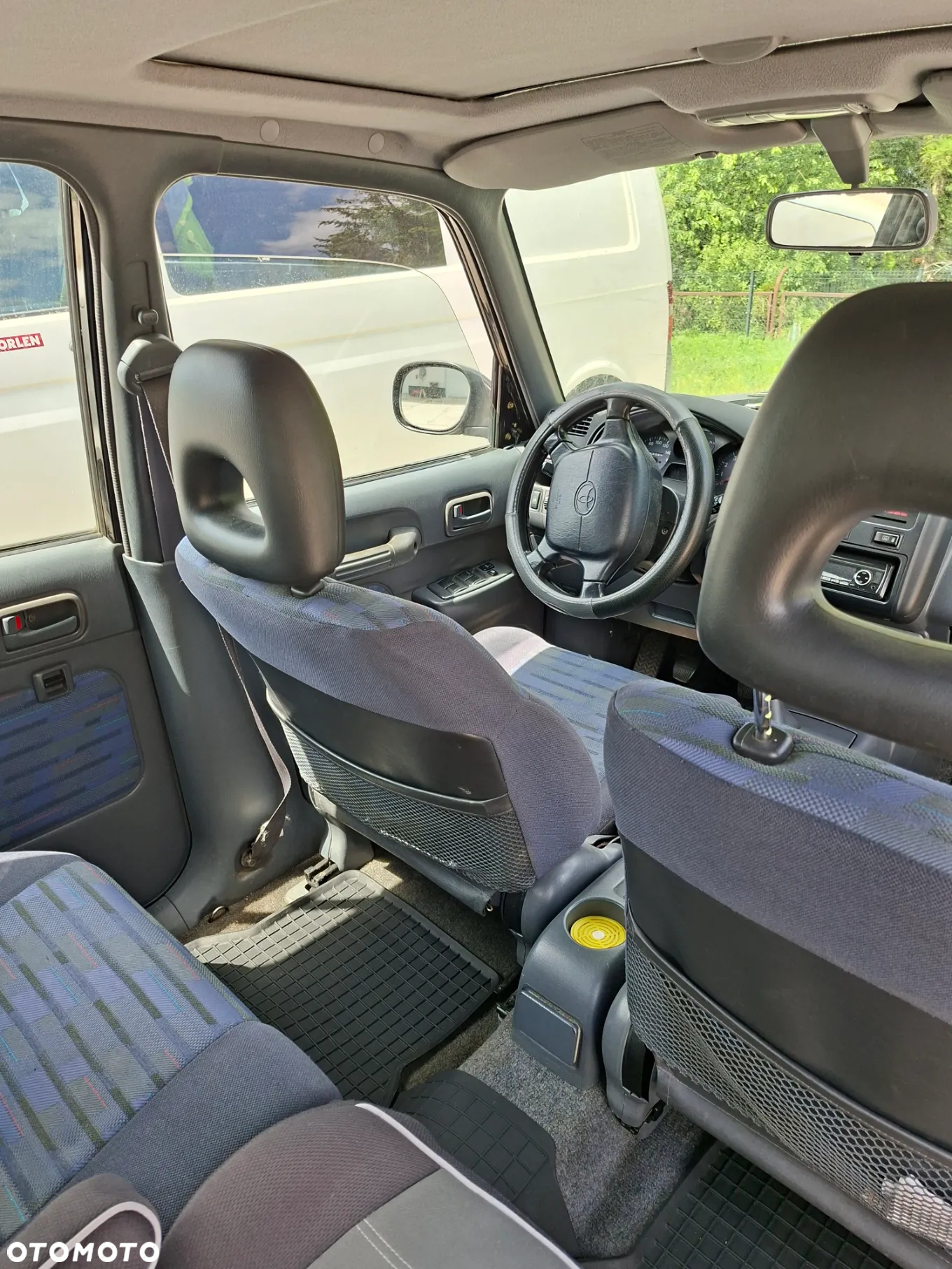 Toyota RAV4 2.0 - 15