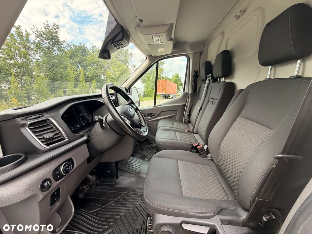 Ford E-Transit - 22