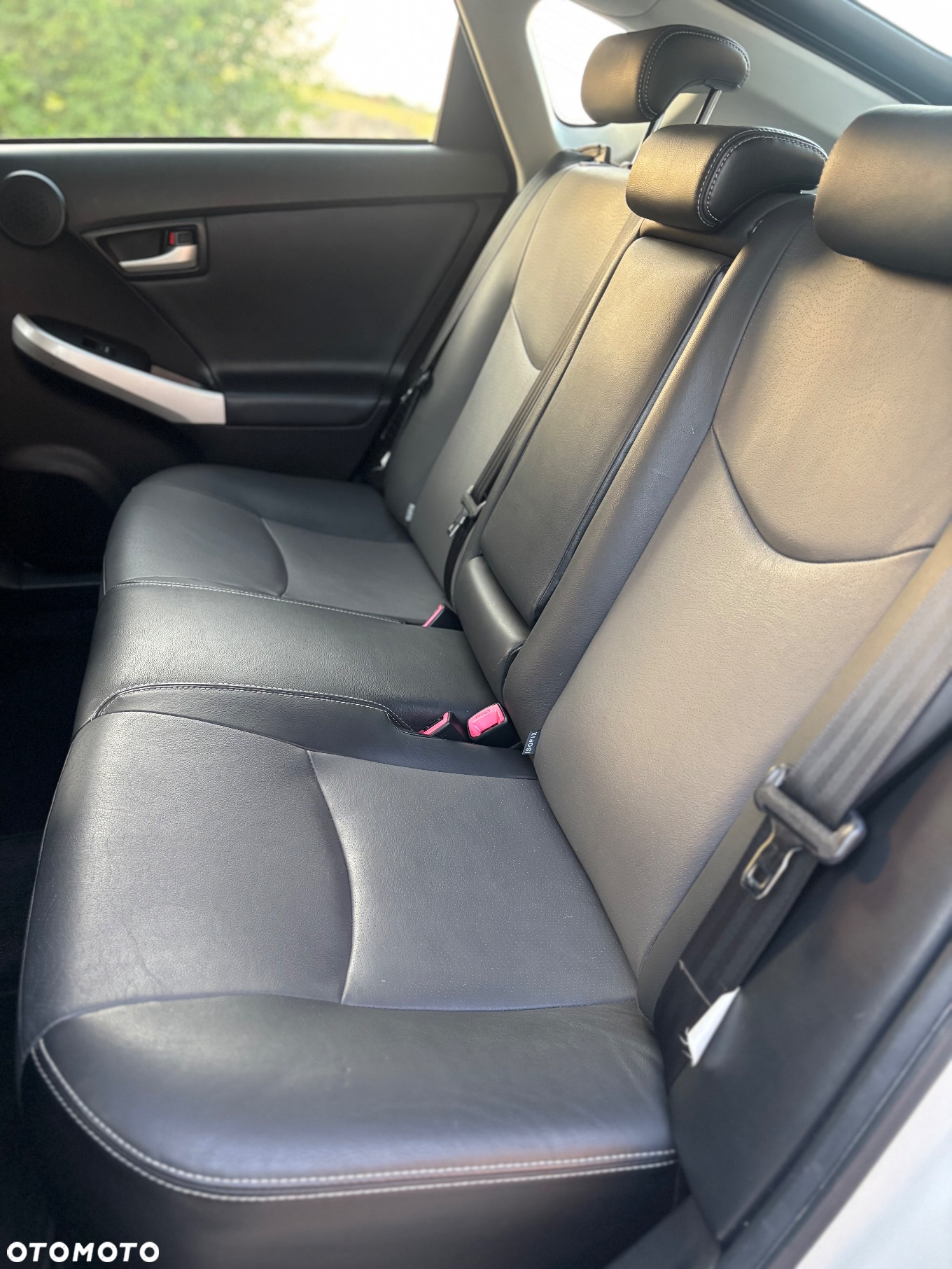 Toyota Prius 1.8 HSD Prestige - 31
