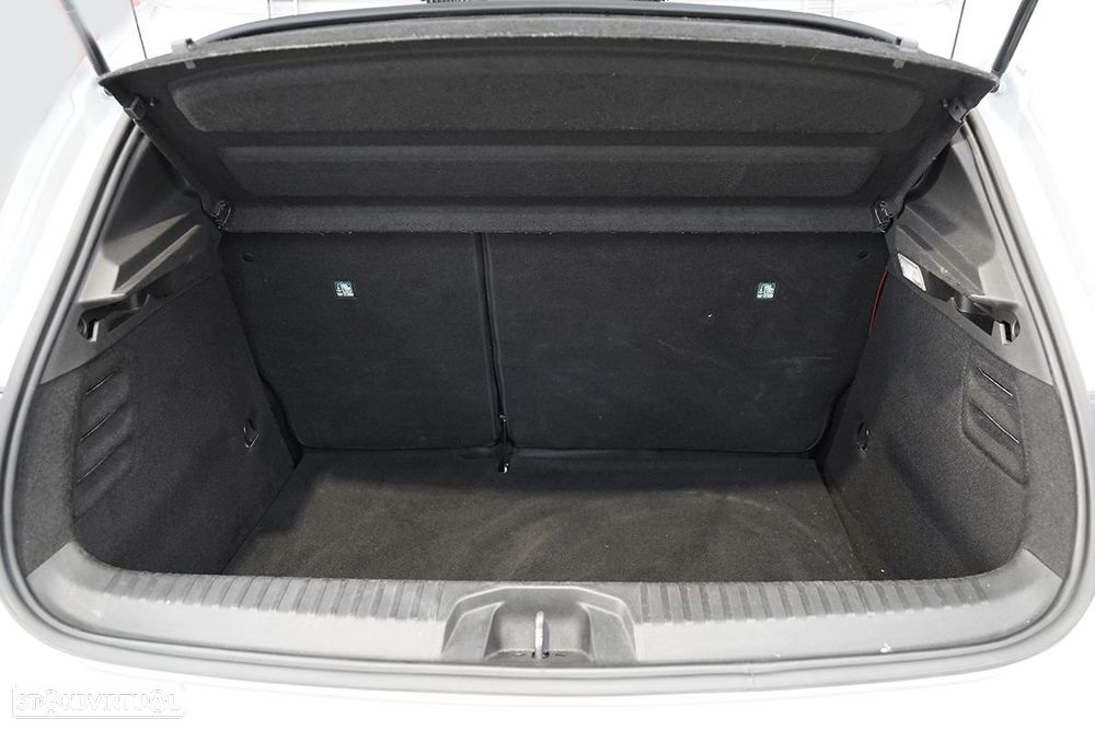 Renault Clio 1.0 TCe RS Line - 24