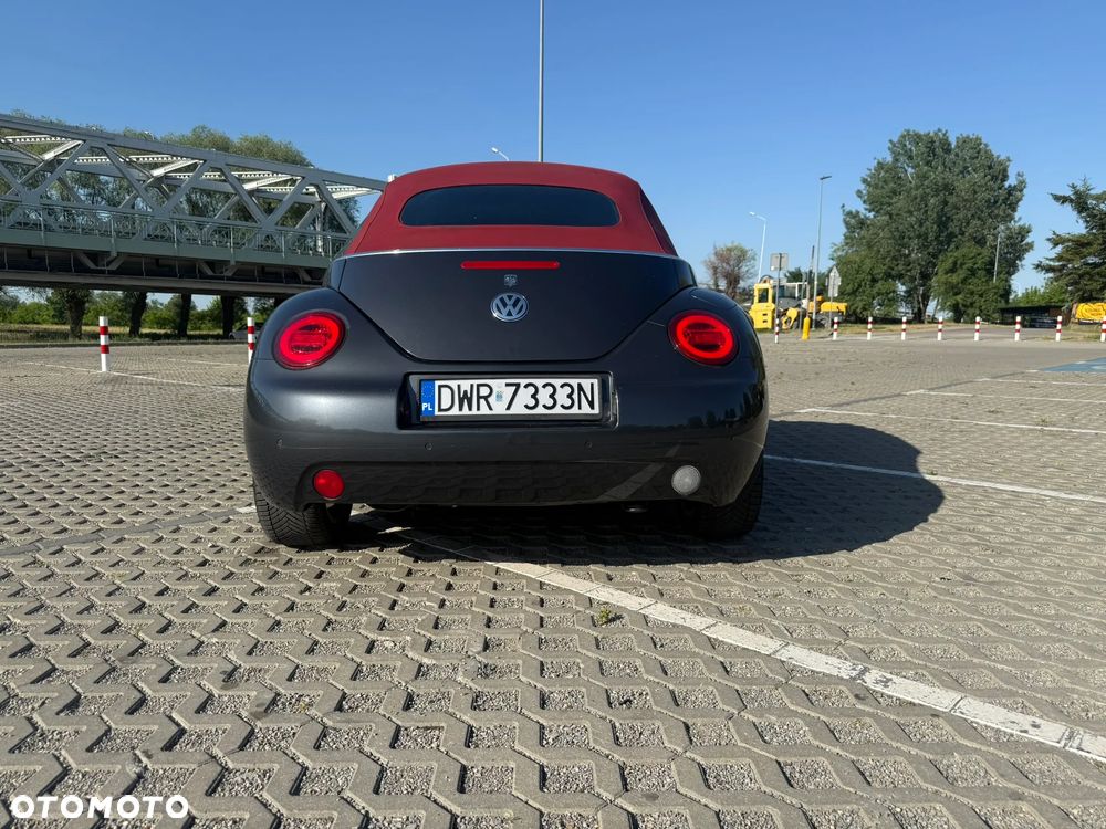 Volkswagen New Beetle - 6