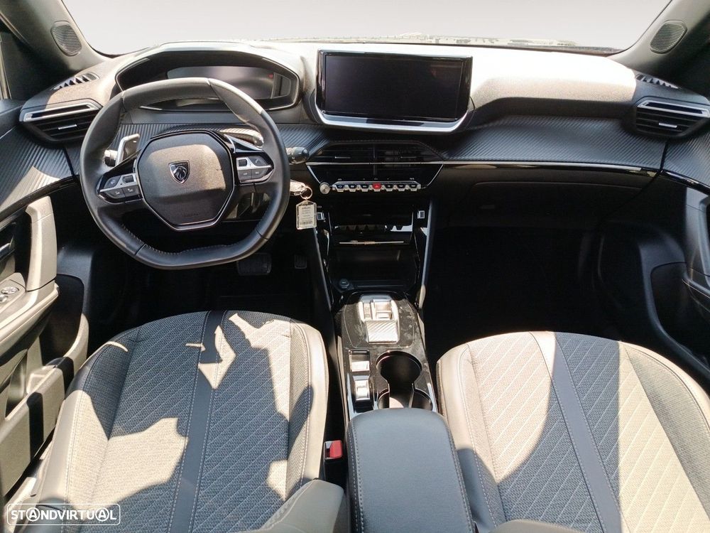 Peugeot 2008 - 10