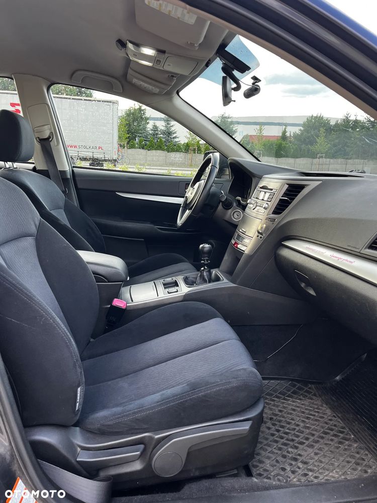 Subaru Legacy - 22