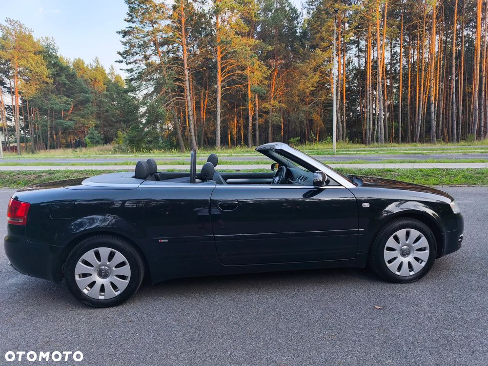 Audi A4 Cabrio 2.0 TDI DPF - 9