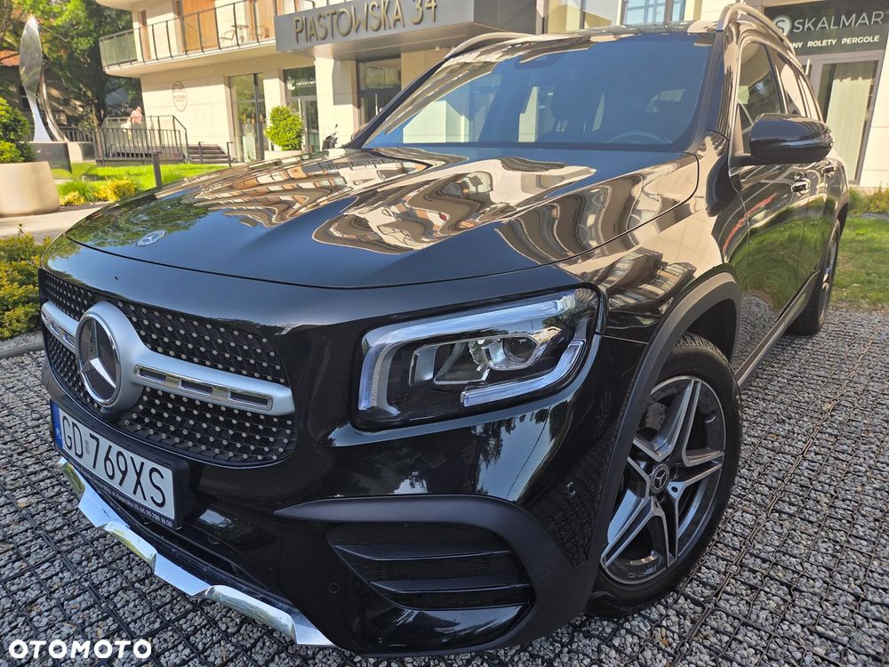 Mercedes-Benz GLB 250 4-Matic AMG Line 8G-DCT - 3