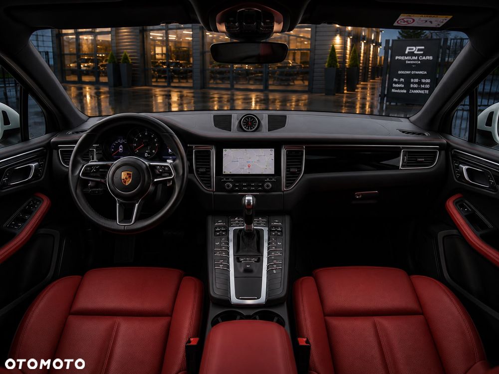 Porsche Macan Standard - 11