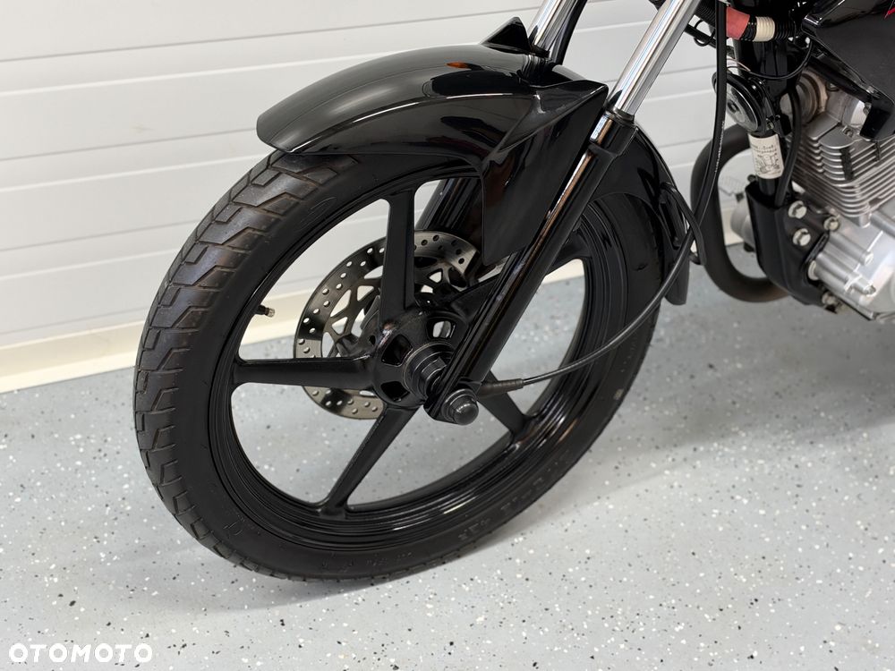 Yamaha YBR - 26