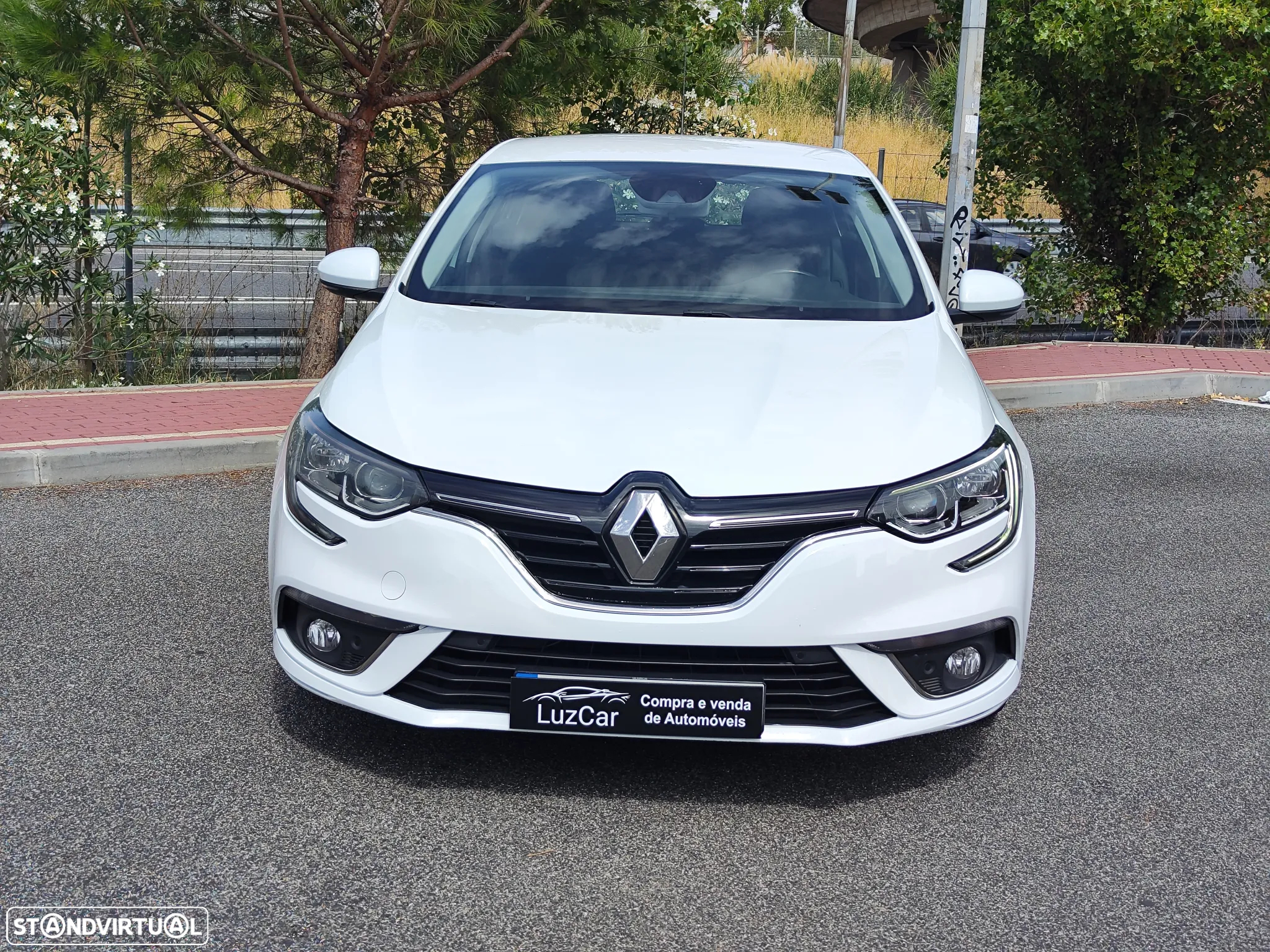 Renault Mégane ENERGY dCi 110 EDC INTENS - 2