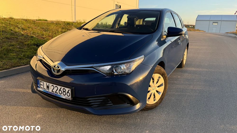 Toyota Auris 1.33 VVT-i Active - 4