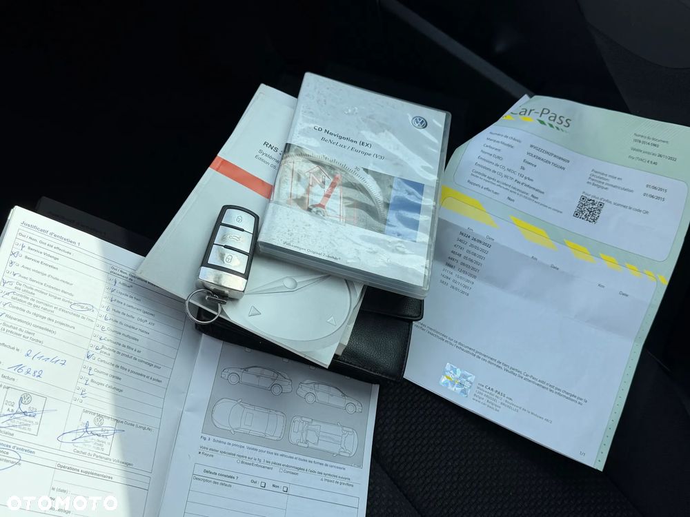 Volkswagen Passat - 28