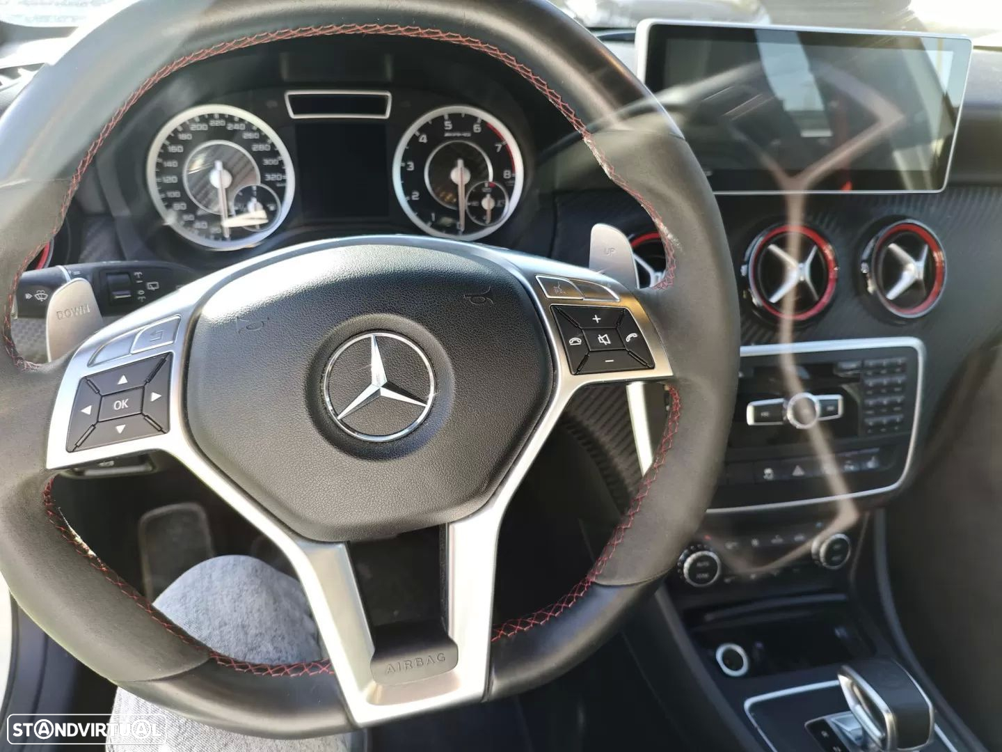 Mercedes-Benz A 45 AMG 4-Matic - 8