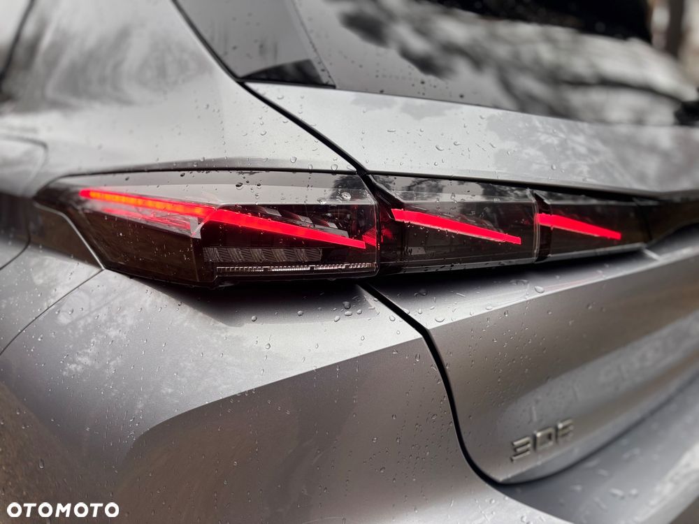 Peugeot 308 180 e-EAT8 GT - 12