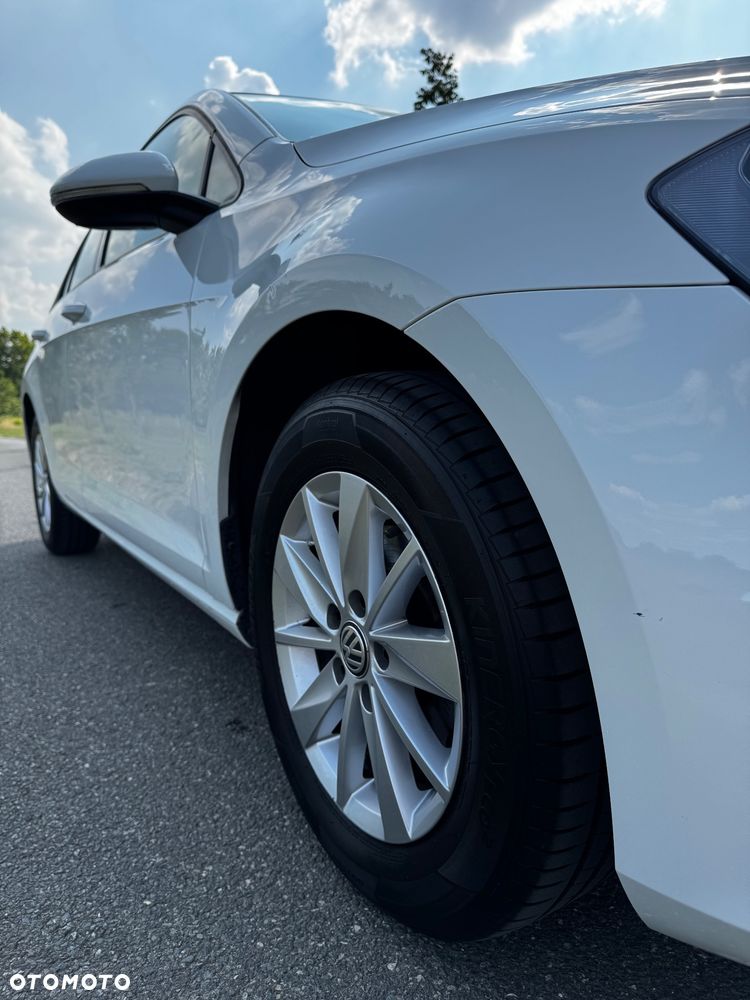 Volkswagen Golf - 5