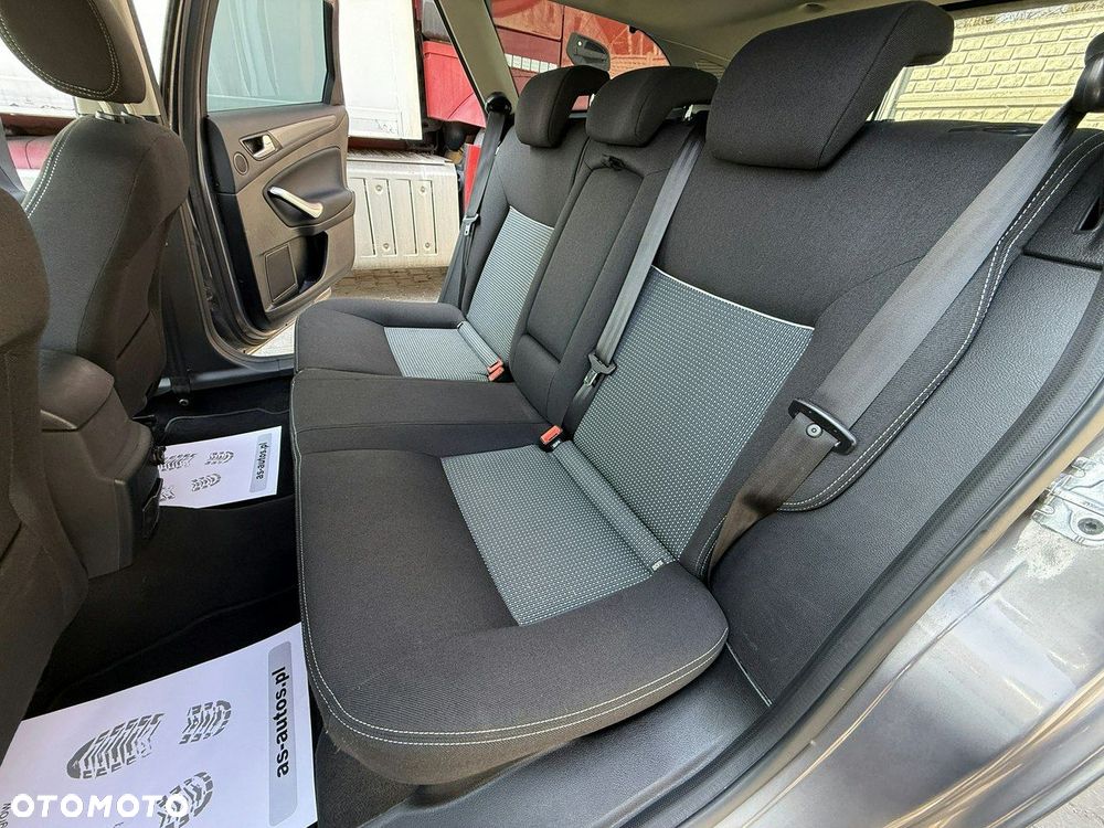 Ford Mondeo 2.0 TDCi Titanium - 11