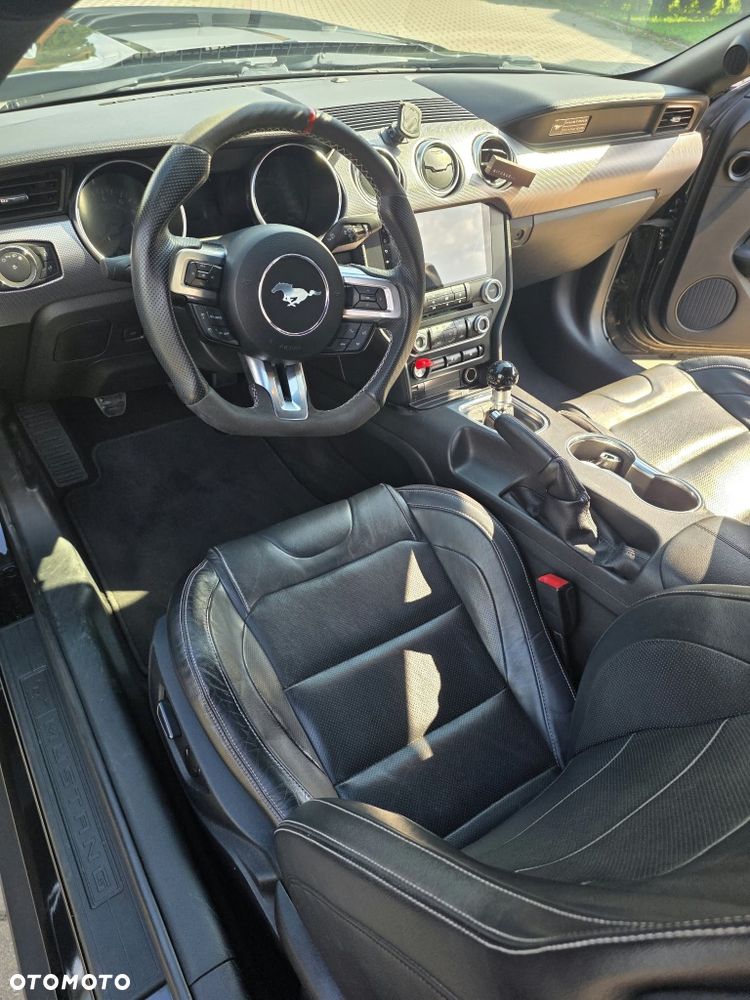 Ford Mustang - 7
