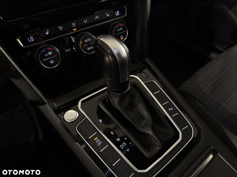 Volkswagen Passat Variant - 22