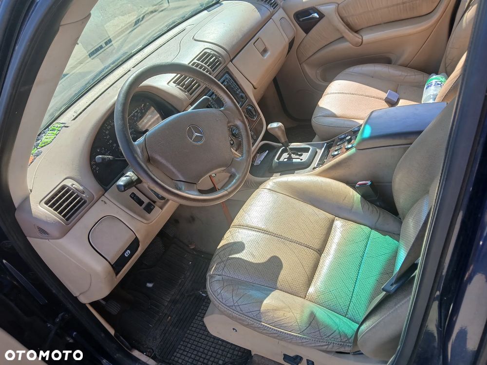 mercedes ML w163 366 maska zderzak lampa grill błotnik drzwi zbiornik paliwa szyba lusterko - 4