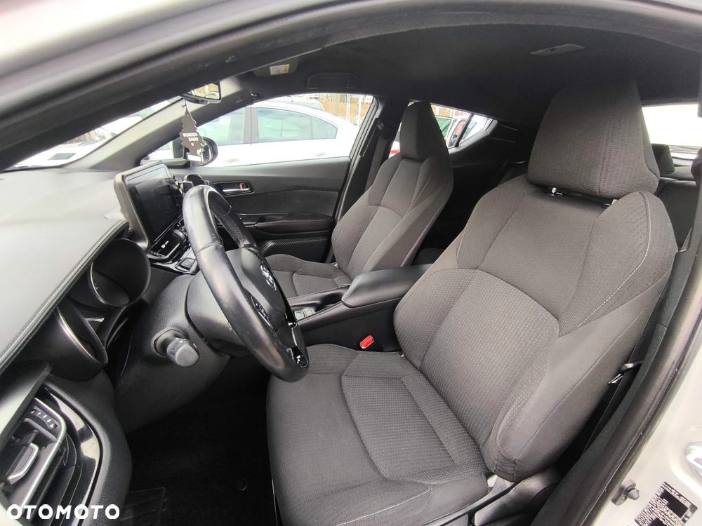 Toyota C-HR 1.2 T Dynamic - 10