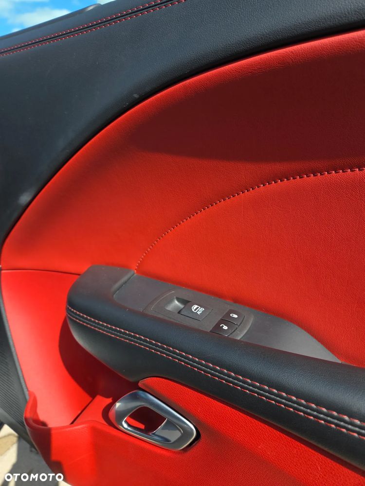 Dodge Challenger 6.4 Scat Pack Widebody - 13