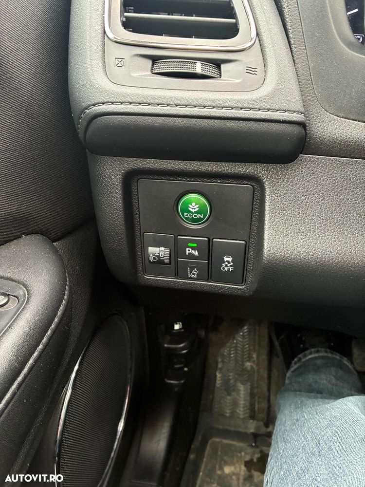 Honda HR-V 1.5 i-VTEC CVT Executive - 12