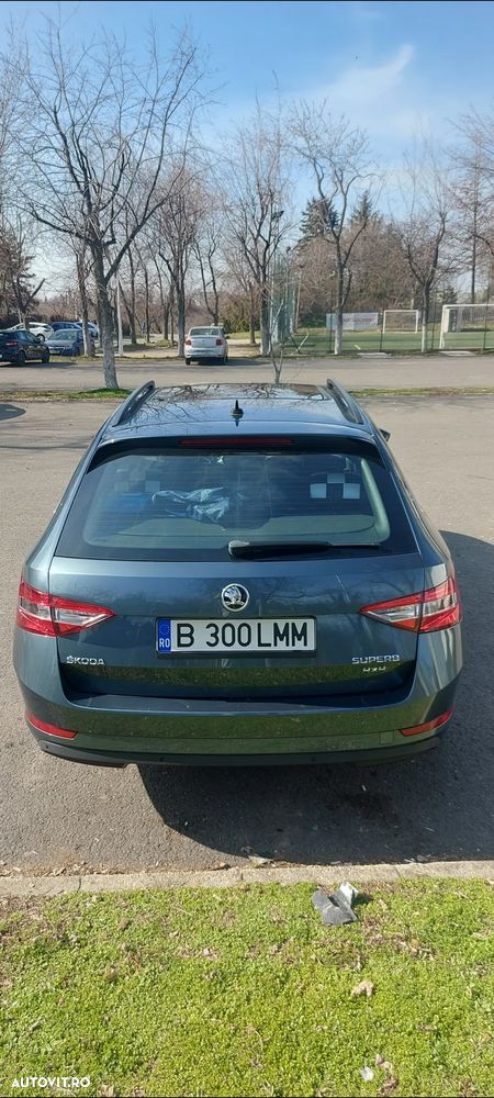 Skoda Superb 2.0 TDI 4X4 DSG Ambition - 2