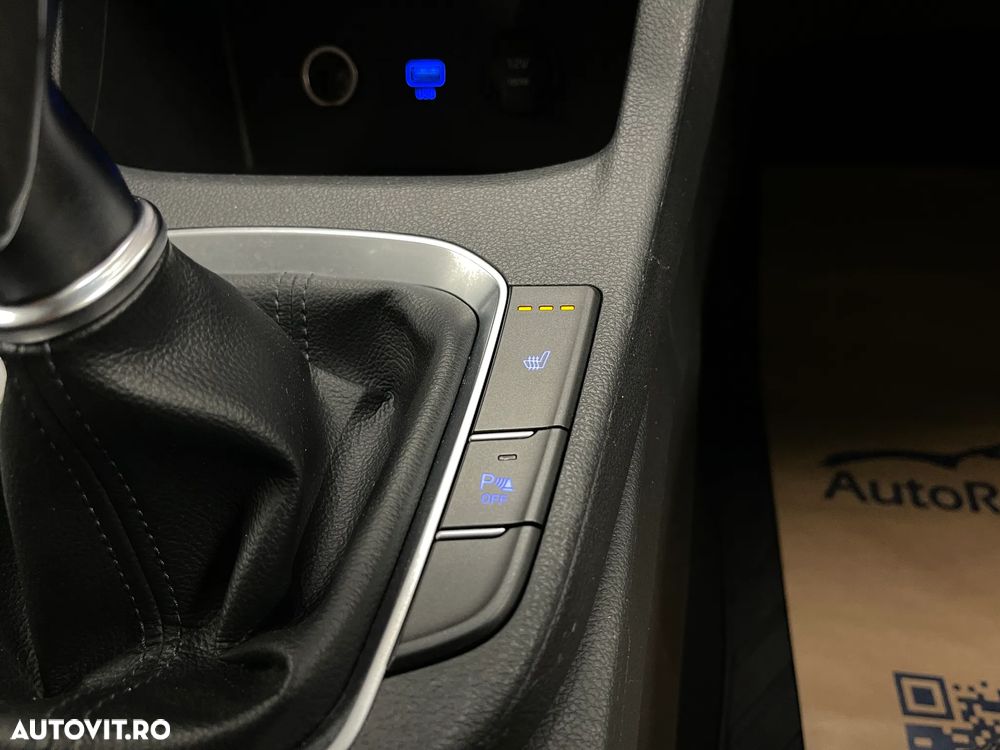 Hyundai i30 1.5 110CP M/T Highway - 23