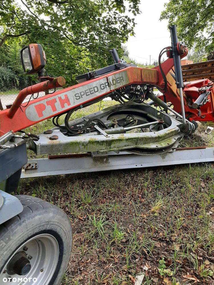 New Holland PTH G2 - 4
