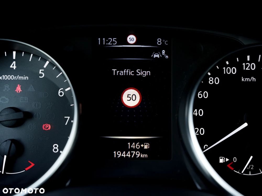 Nissan Qashqai 1.2 DIG-T N-Connecta EU6 - 27