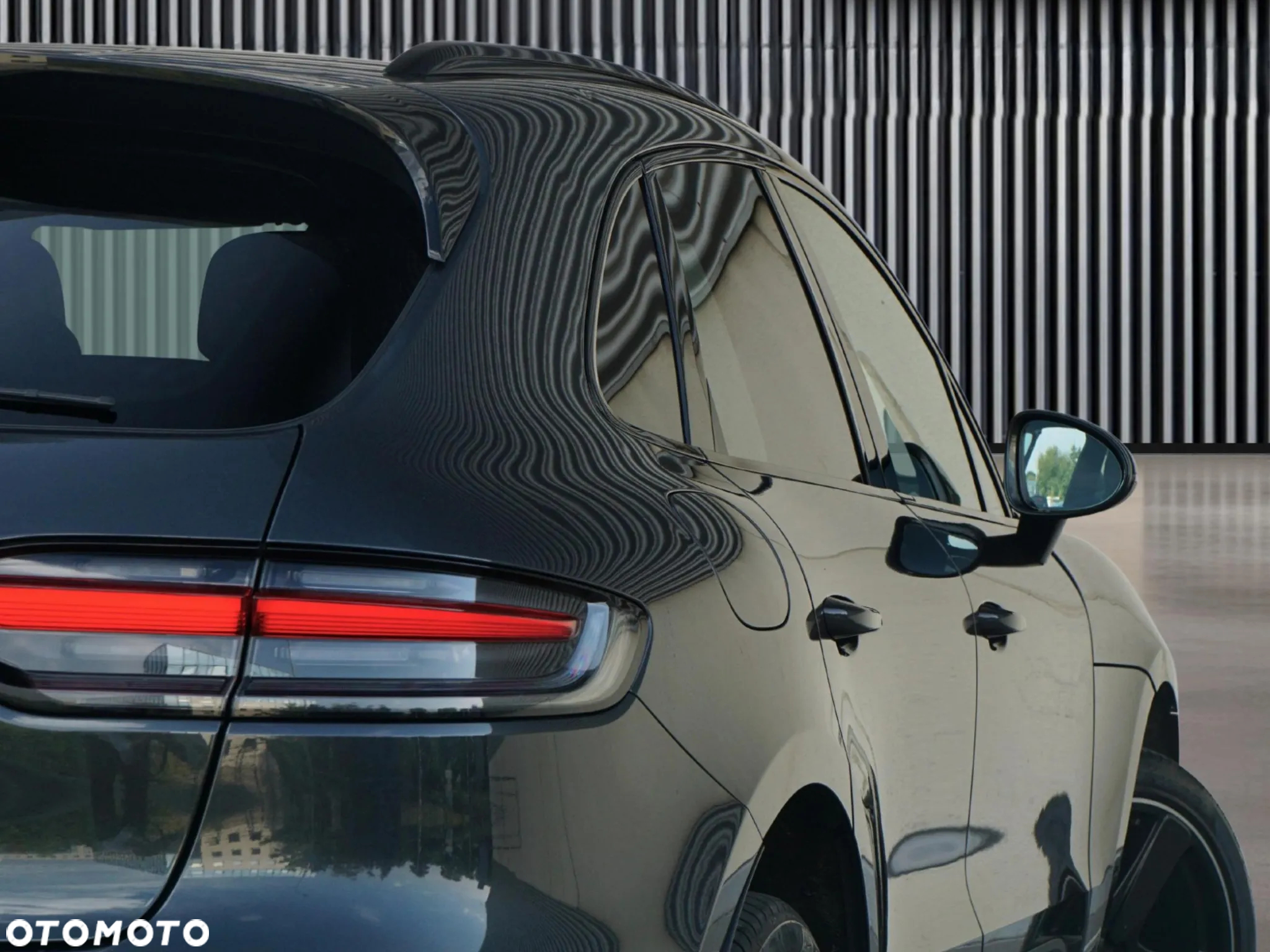 Porsche Macan Standard - 12