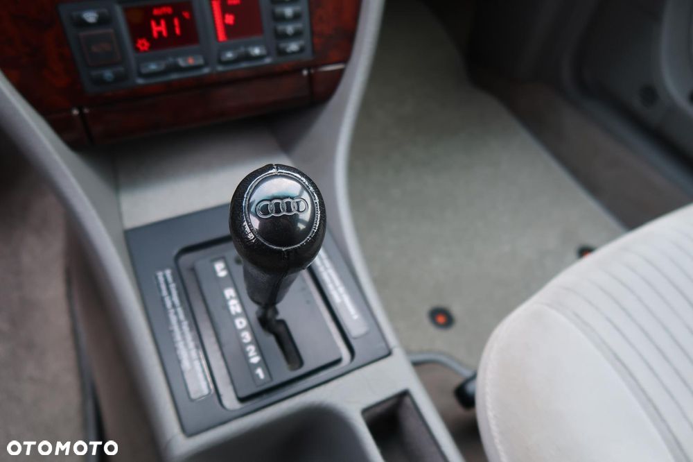 Audi 100 2.8 - 16